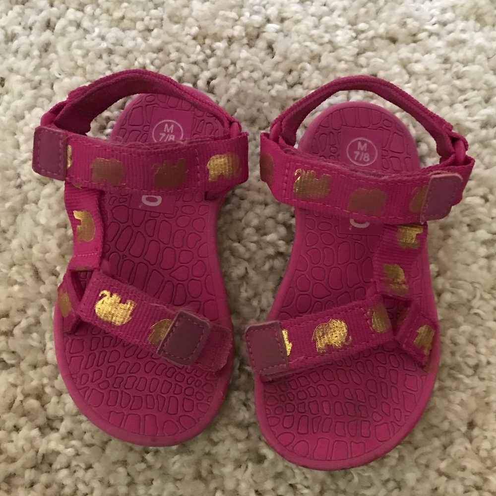 SIZE 7/8 Water Shoes